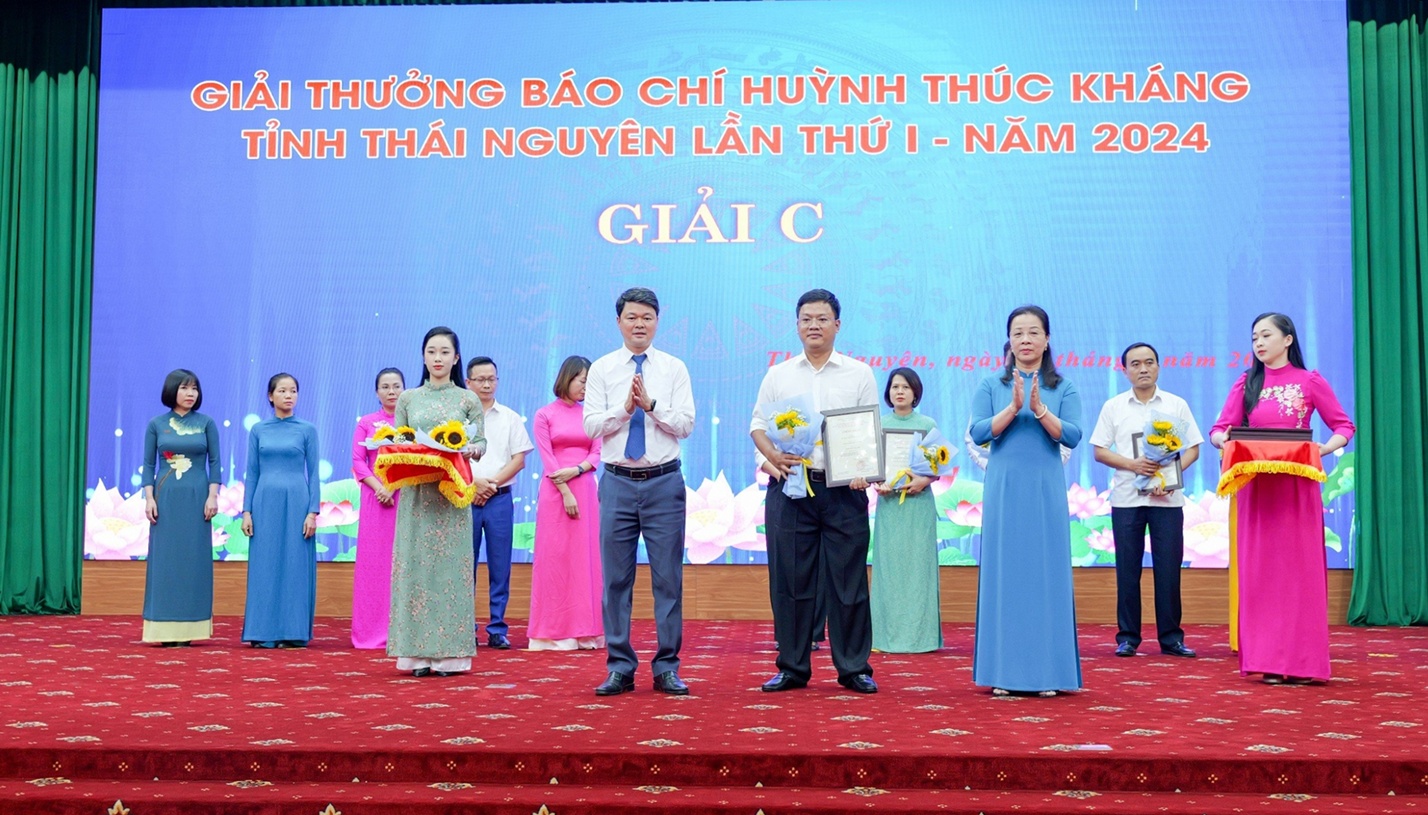 Quy định nội dung, mức chi Giải thưởng Báo chí Huỳnh Thúc Kháng, Giải thưởng Văn học nghệ thuật tỉnh