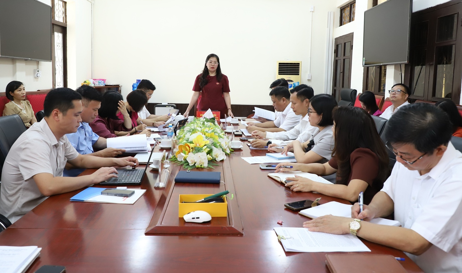 Giám sát việc thực hiện Chiến lược công tác dân tộc tại Sở Nông nghiệp và Môi trường, Sở Xây dựng