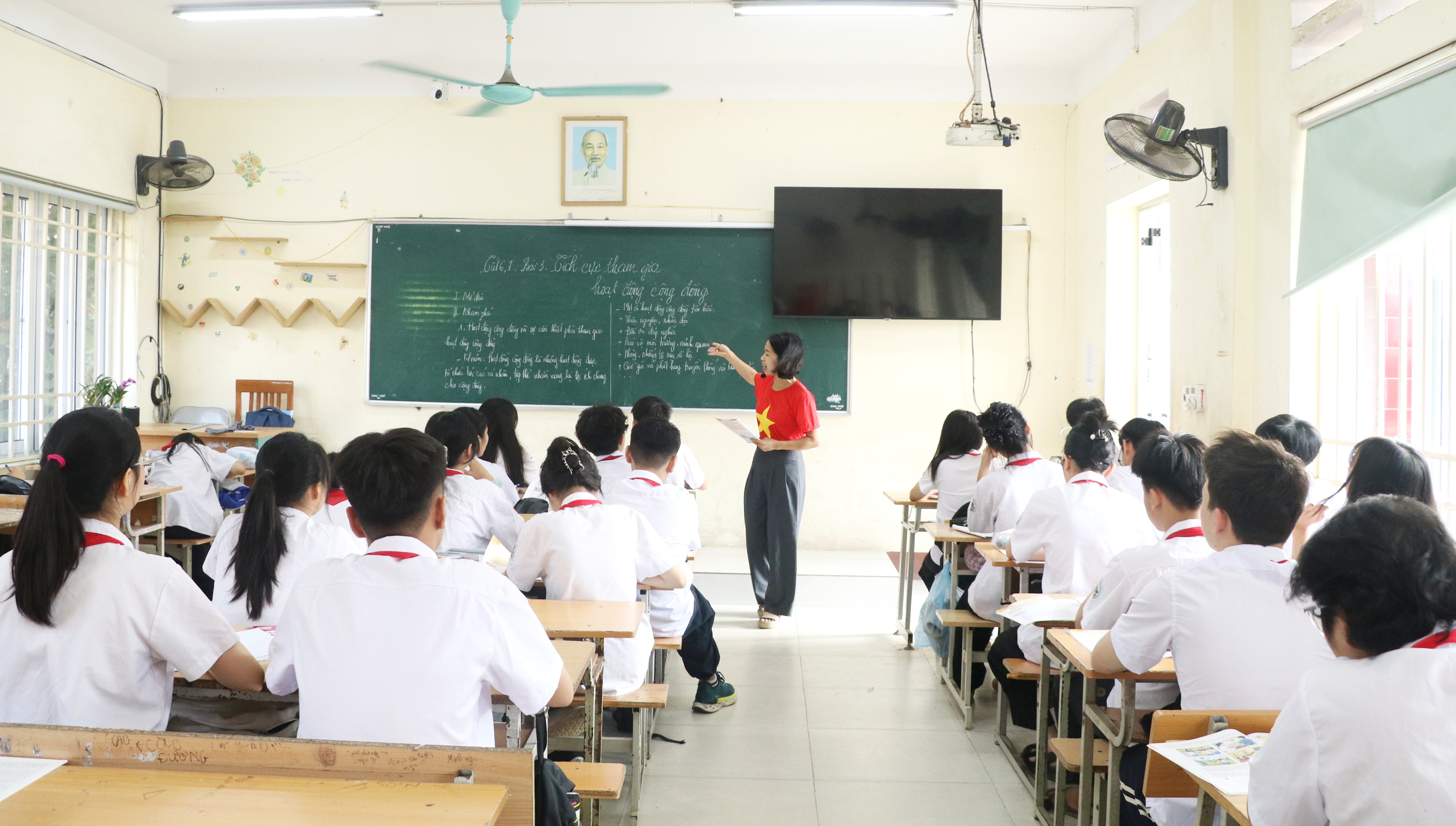 Ban hành chính sách hỗ trợ kinh phí đối với các cơ sở giáo dục mầm non, phổ thông công lập thuộc tỉnh quản lý