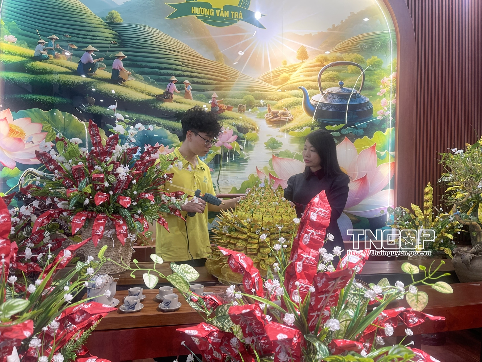 Nâng tầm giá trị cây chè Tân Cương từ những sáng tạo văn hóa