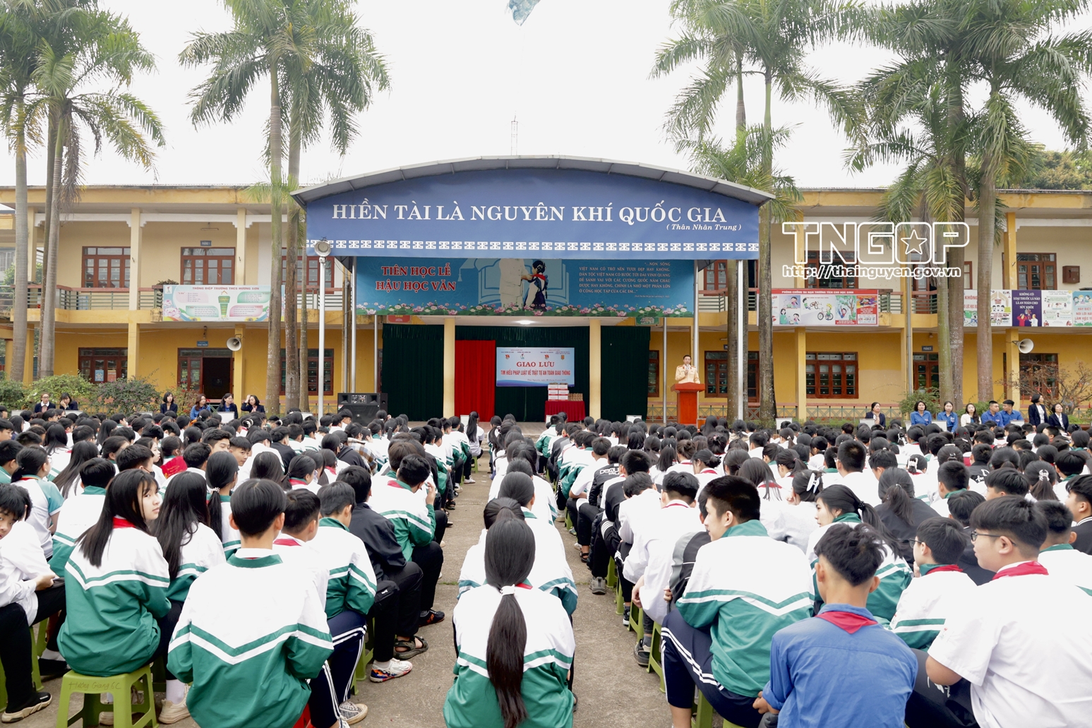 Anh-tin-bai