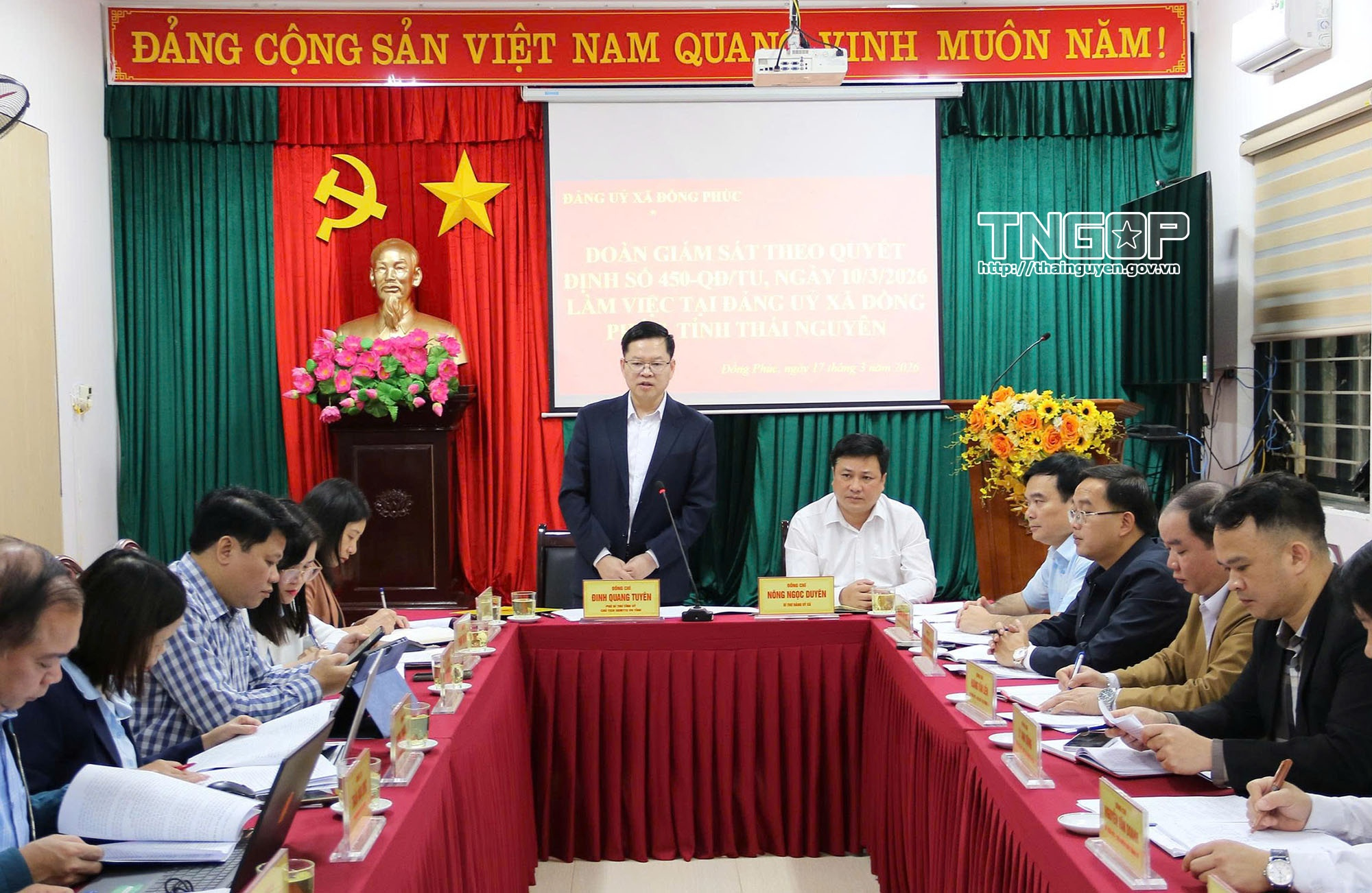 Anh-tin-bai
