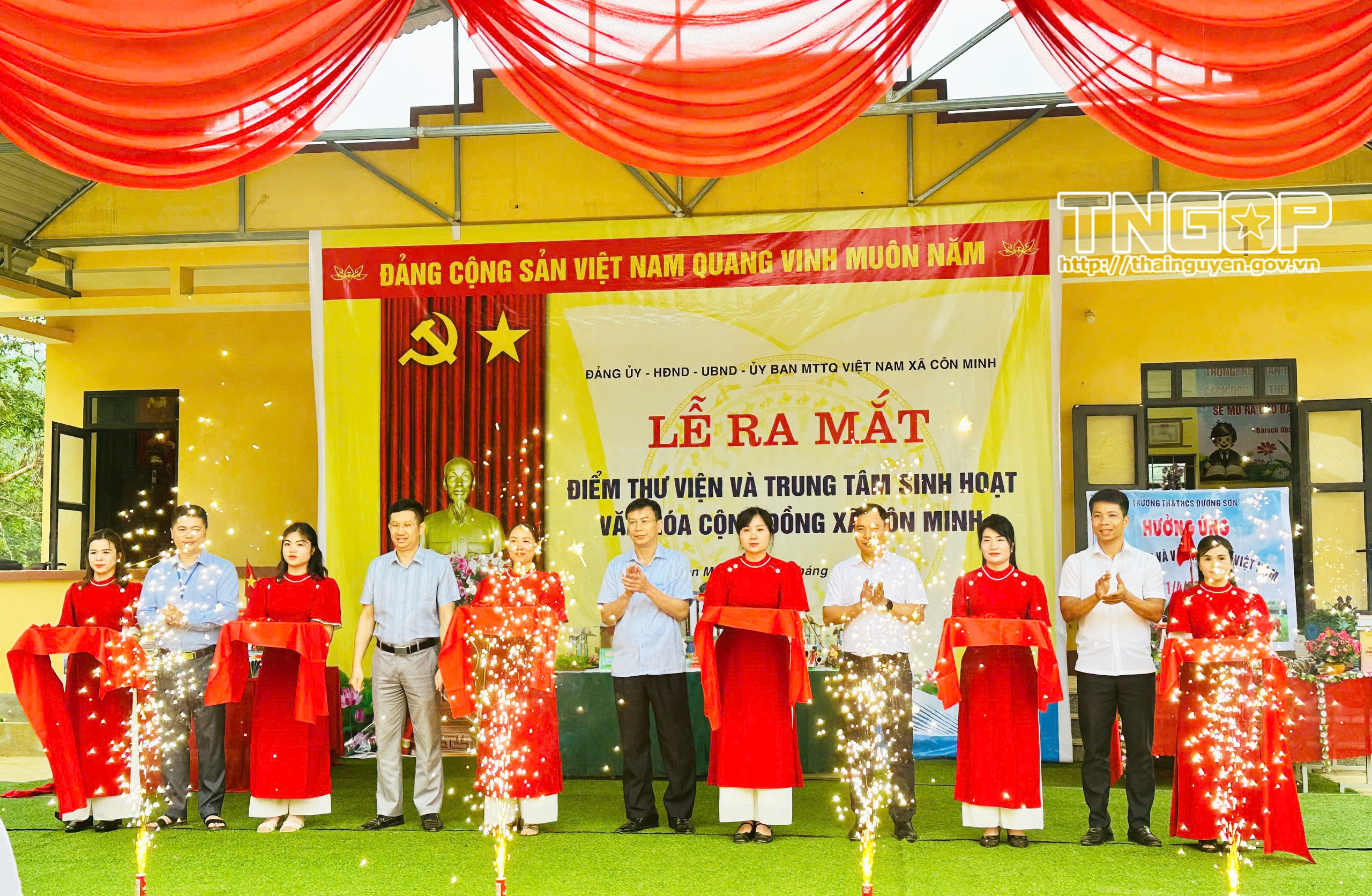 Anh-tin-bai
