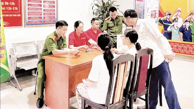 Anh-tin-bai