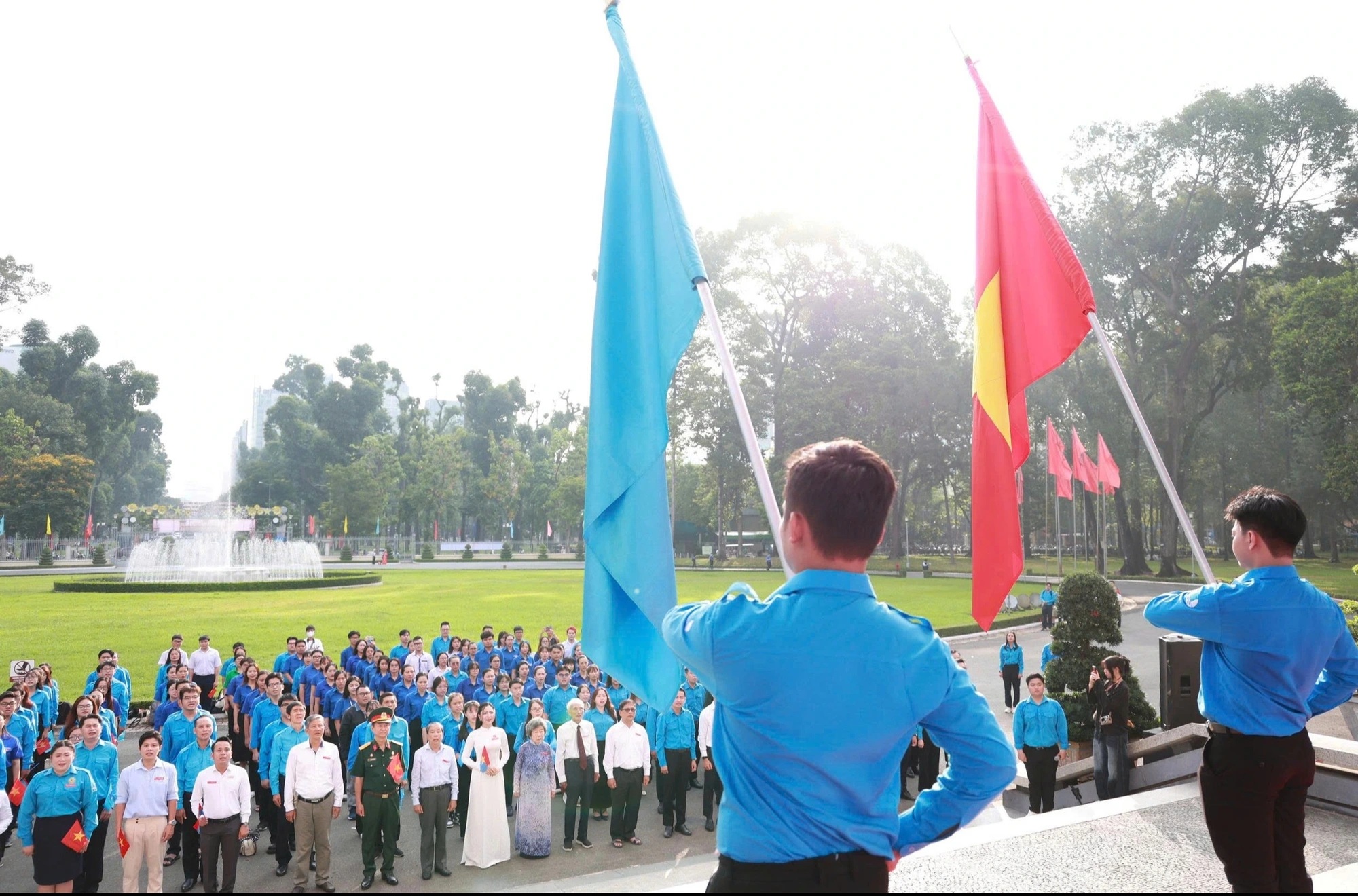 Anh-tin-bai
