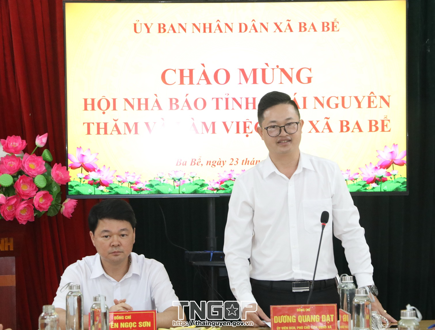 Anh-tin-bai