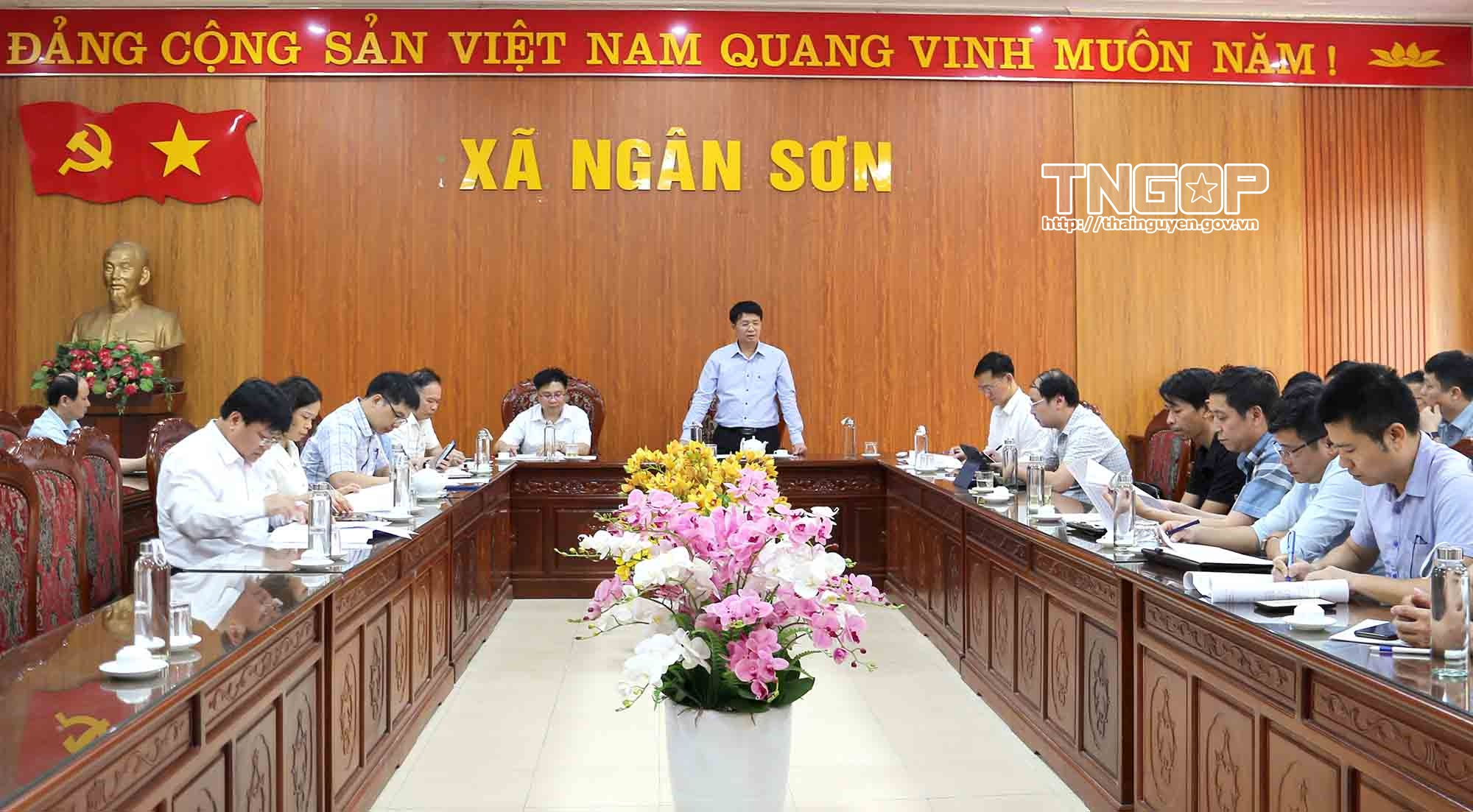 Anh-tin-bai