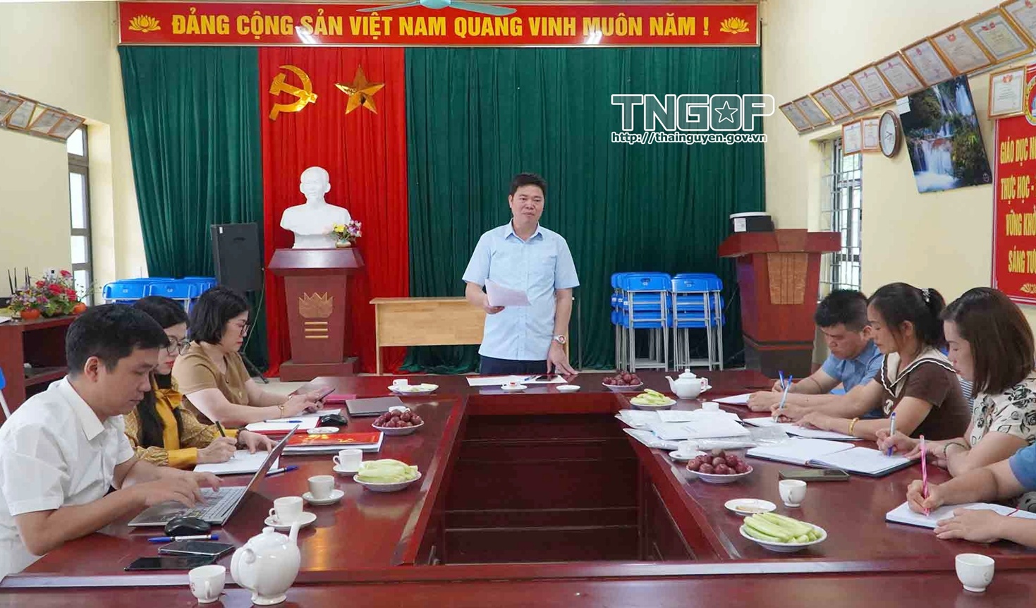 Anh-tin-bai
