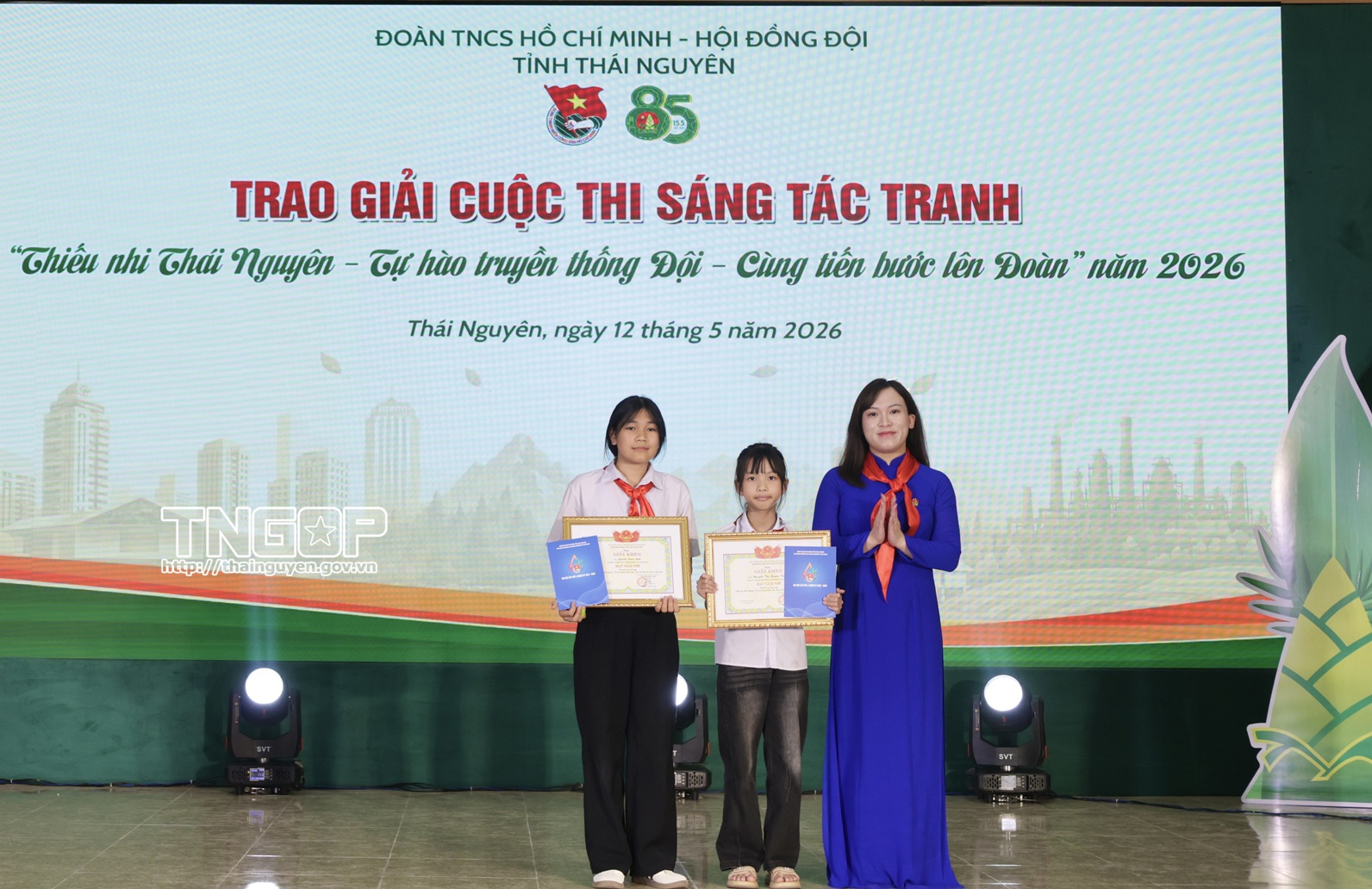 Anh-tin-bai
