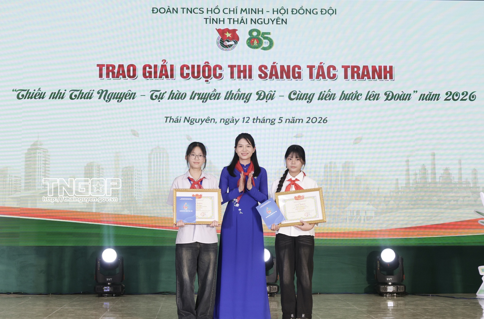 Anh-tin-bai