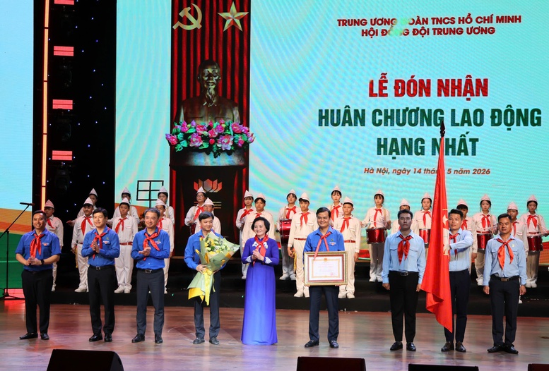 Anh-tin-bai