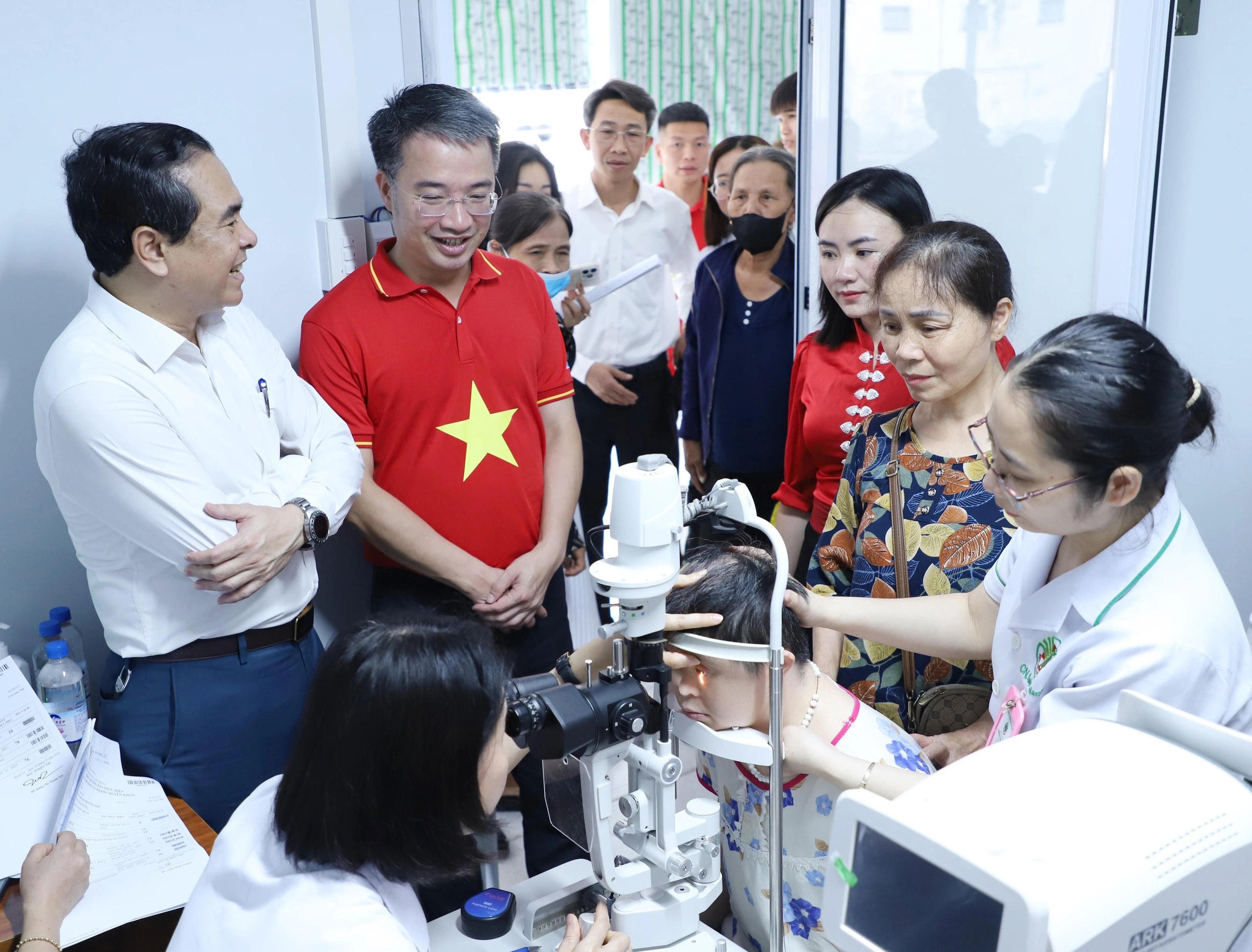 Anh-tin-bai