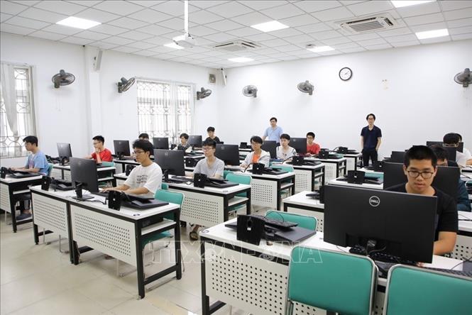Giải bài toán công nghệ Việt từ liên kết 3 nhà