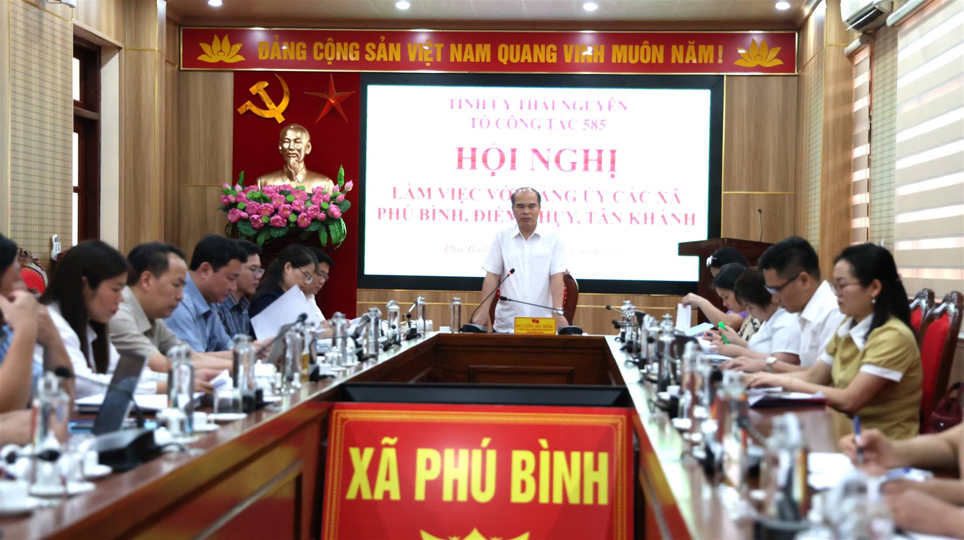 Anh-tin-bai