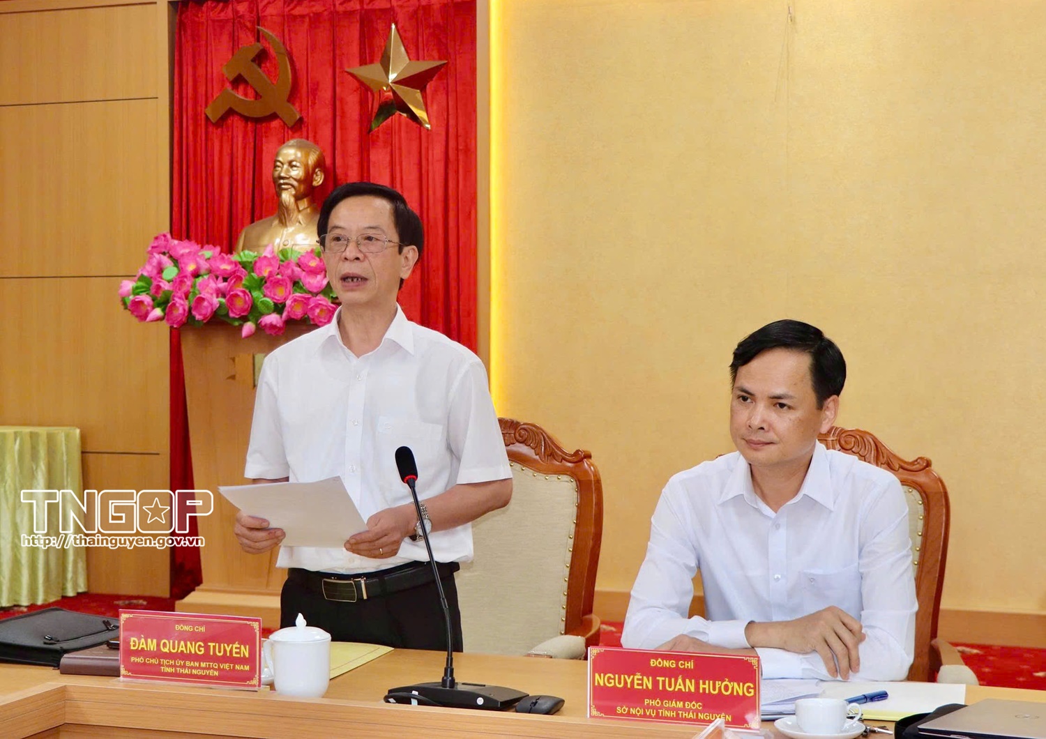 Anh-tin-bai