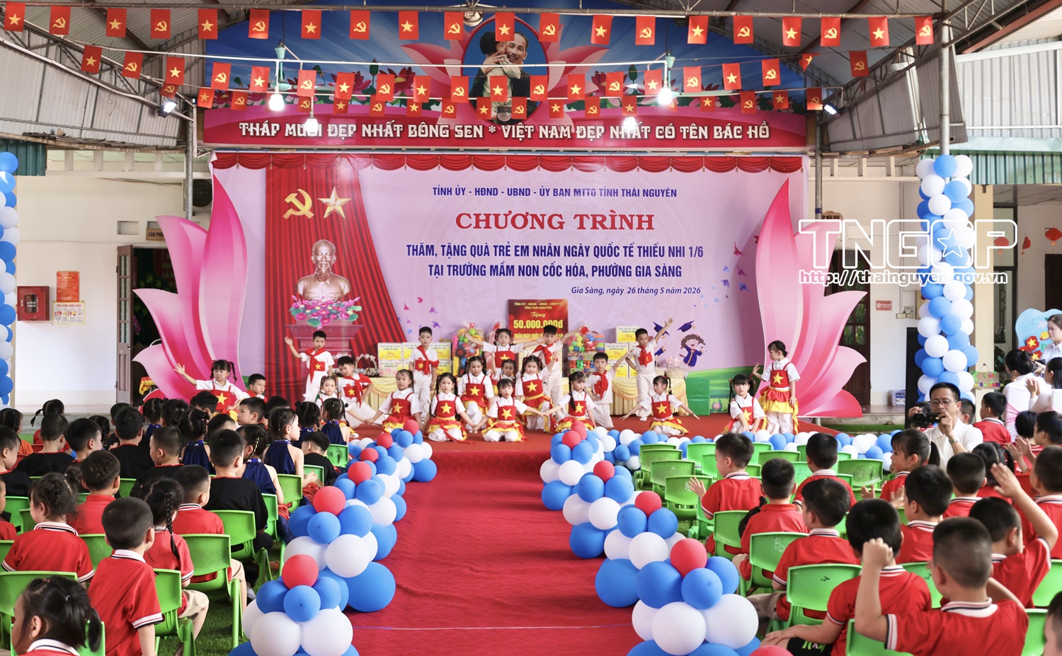 Anh-tin-bai