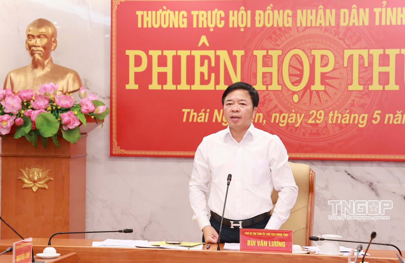 Anh-tin-bai