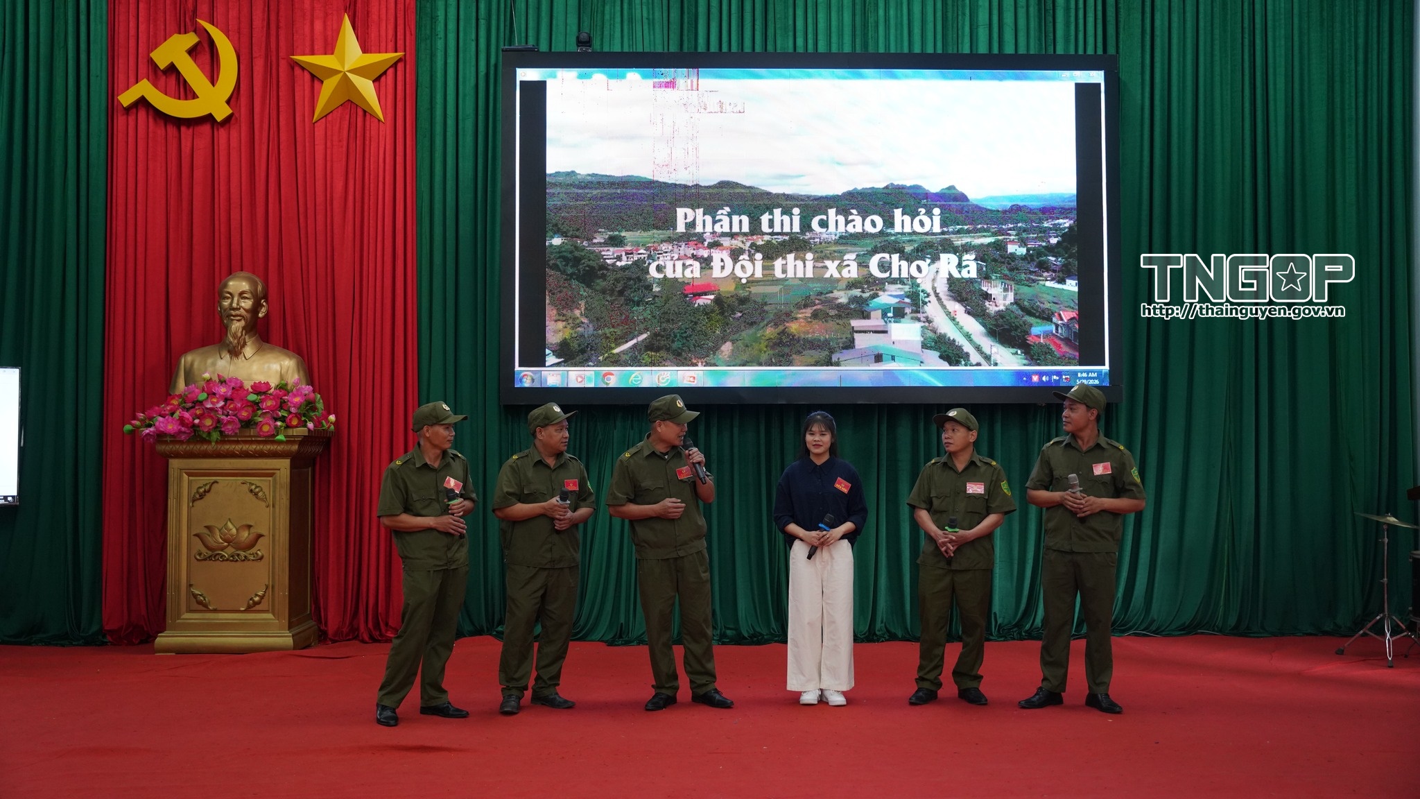 Anh-tin-bai