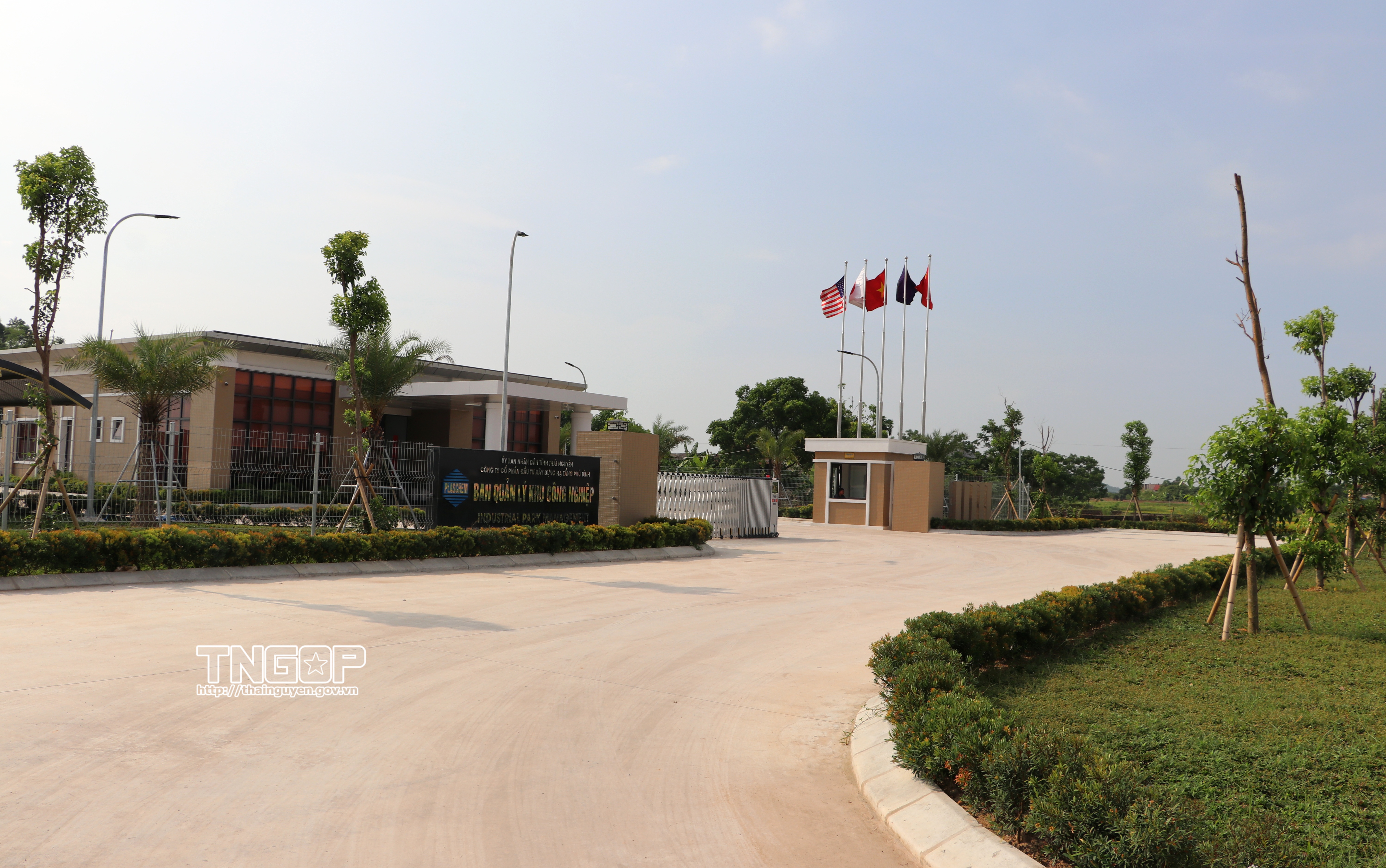 Anh-tin-bai