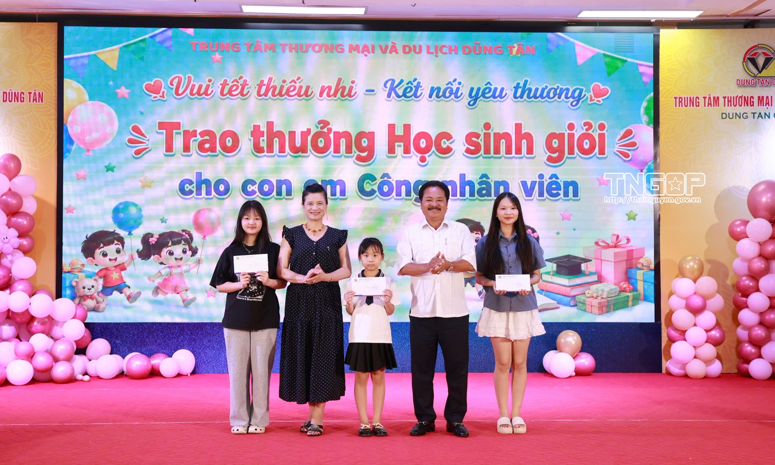 Anh-tin-bai