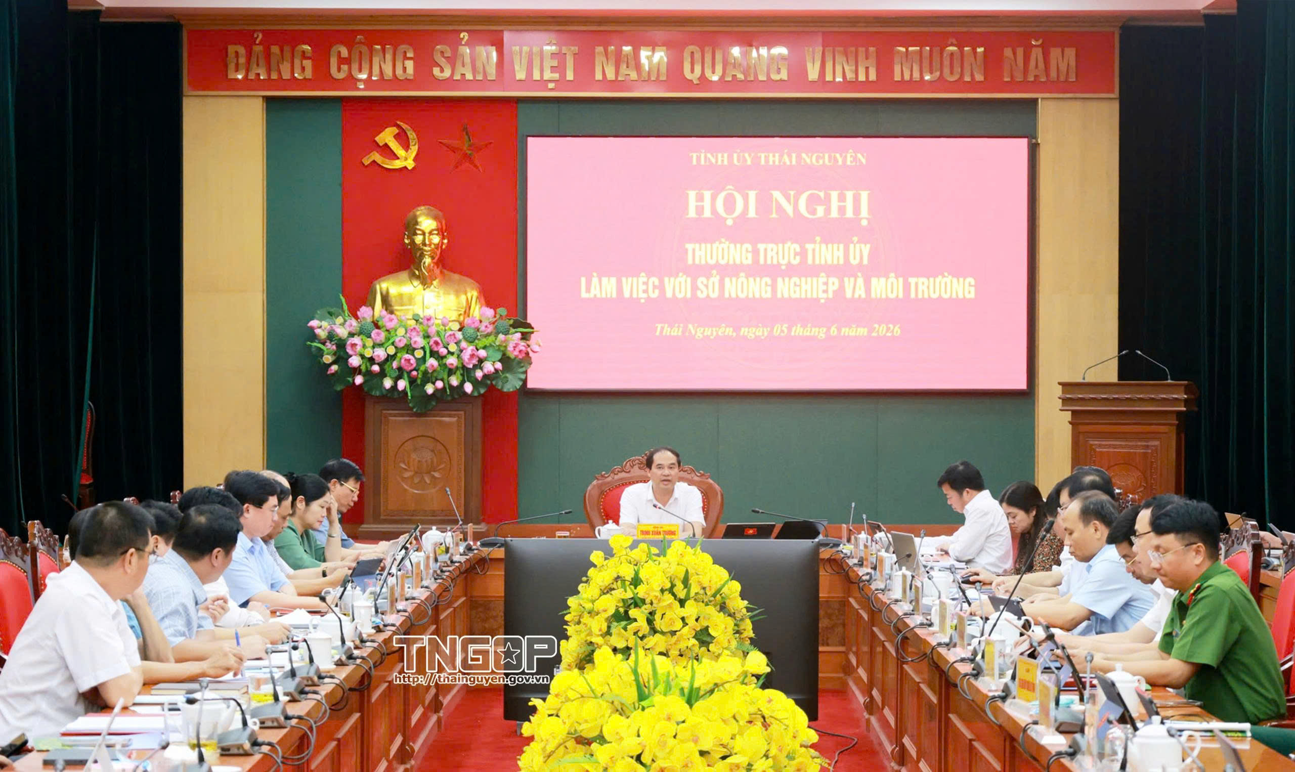 Phát huy vai trò của ngành Nông nghiệp và Môi trường trong phát triển xanh, bền vững