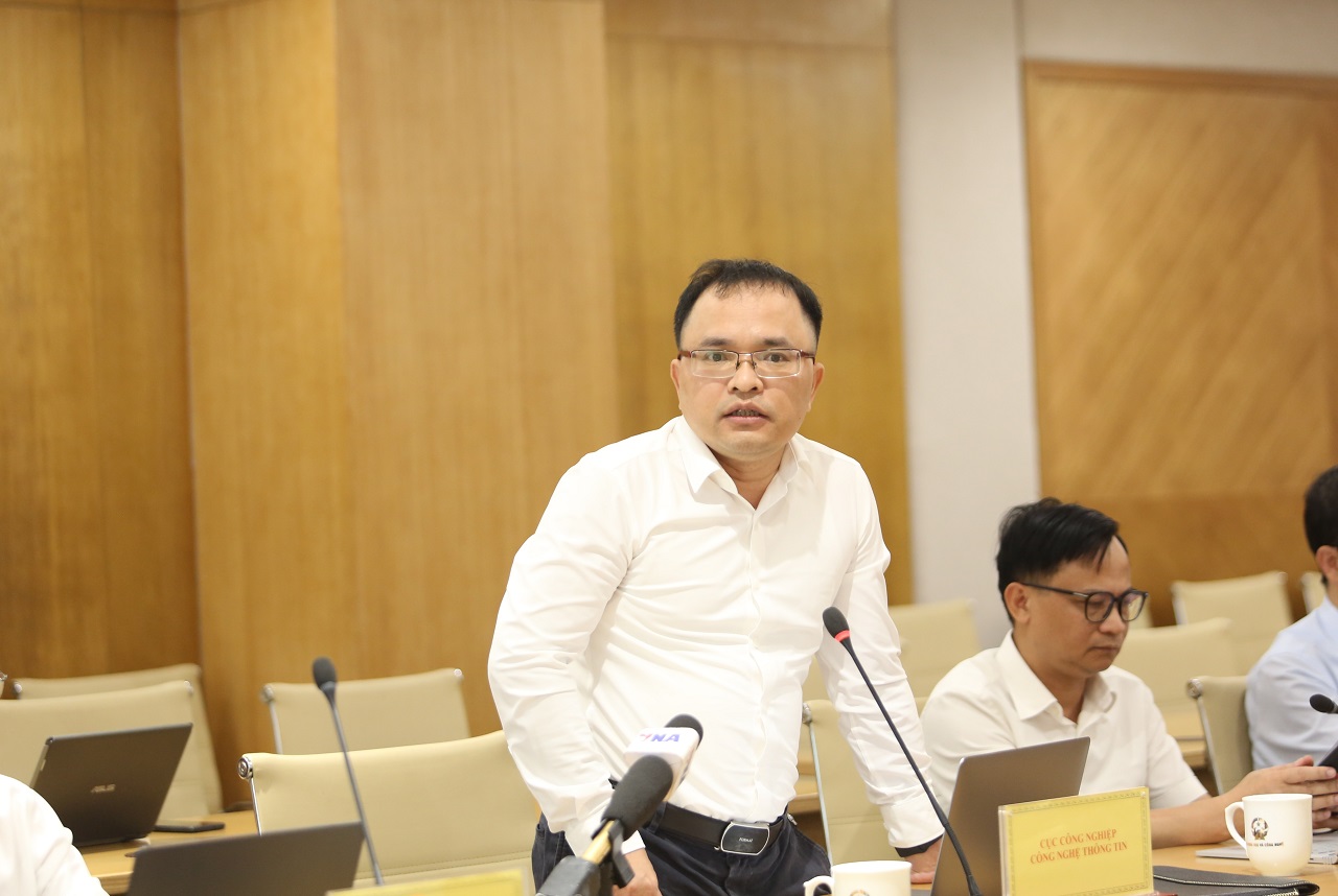 Hoàn thiện tiêu chuẩn, quy chuẩn, thúc đẩy xuất khẩu sản phẩm công nghệ số ra toàn cầu