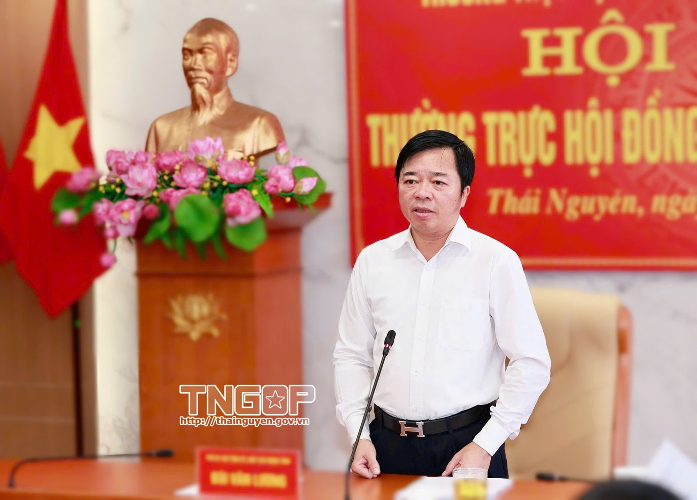 Anh-tin-bai