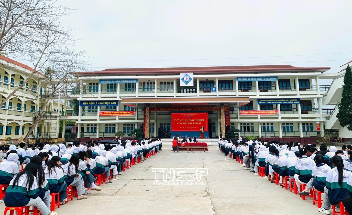Anh-tin-bai