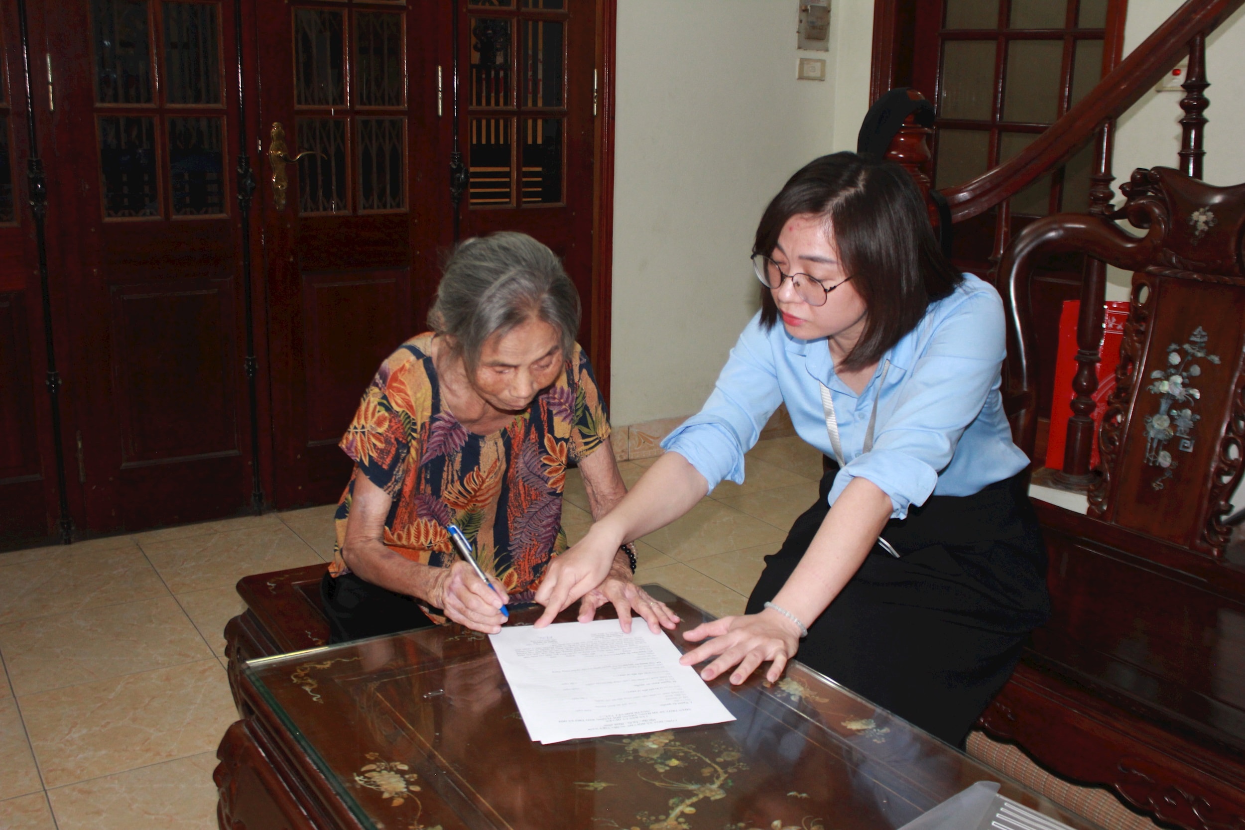 Anh-tin-bai