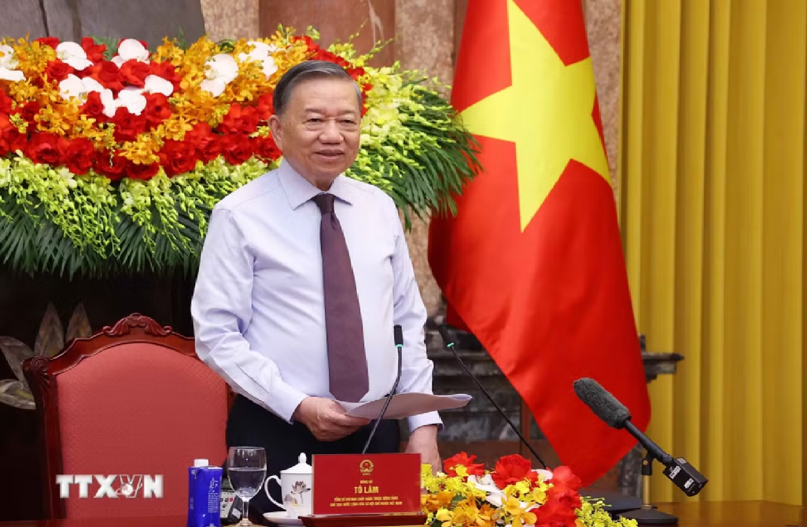 Anh-tin-bai