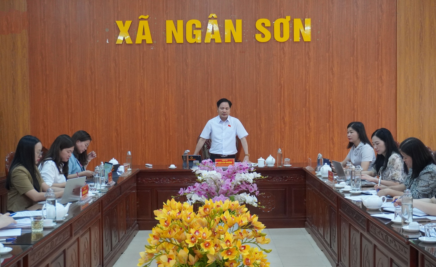 Anh-tin-bai