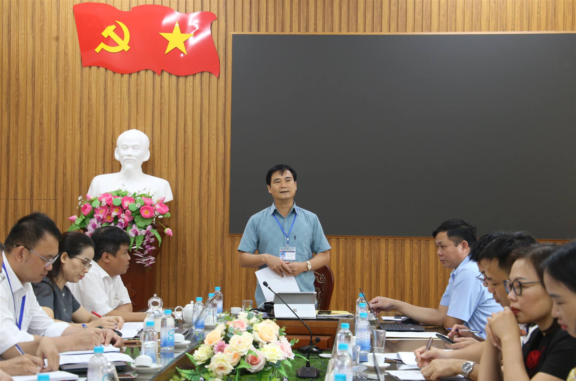 Anh-tin-bai