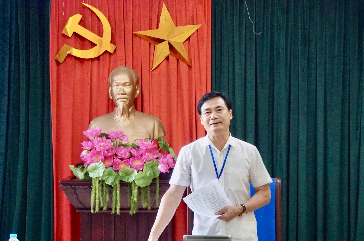 Anh-tin-bai