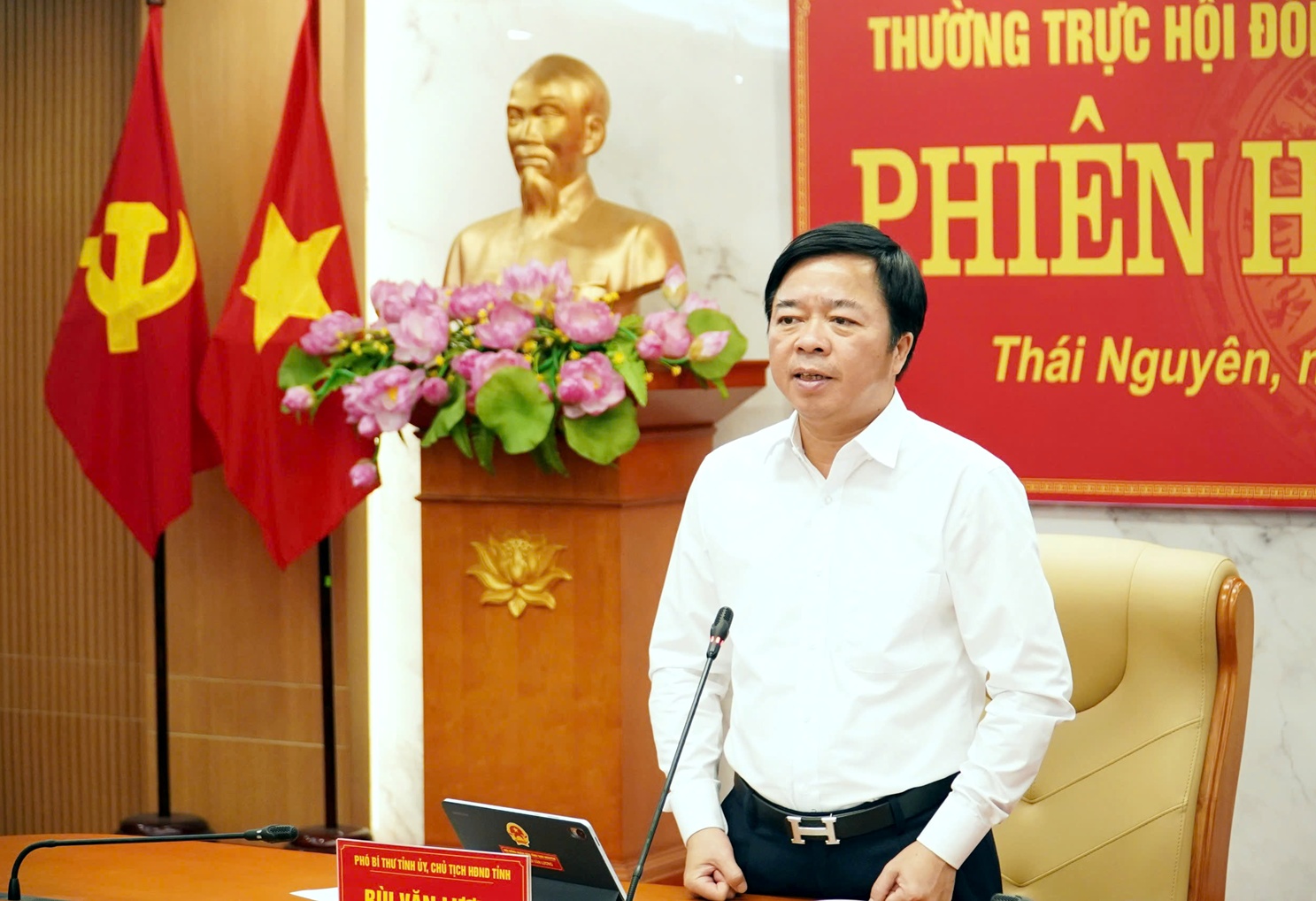 Anh-tin-bai