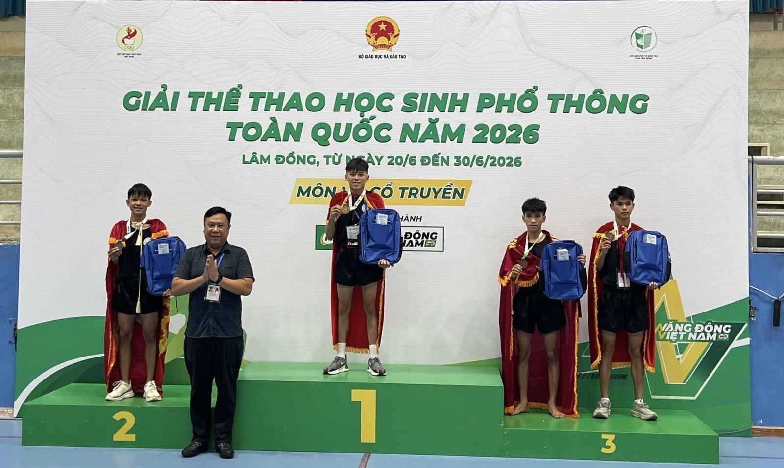 Anh-tin-bai