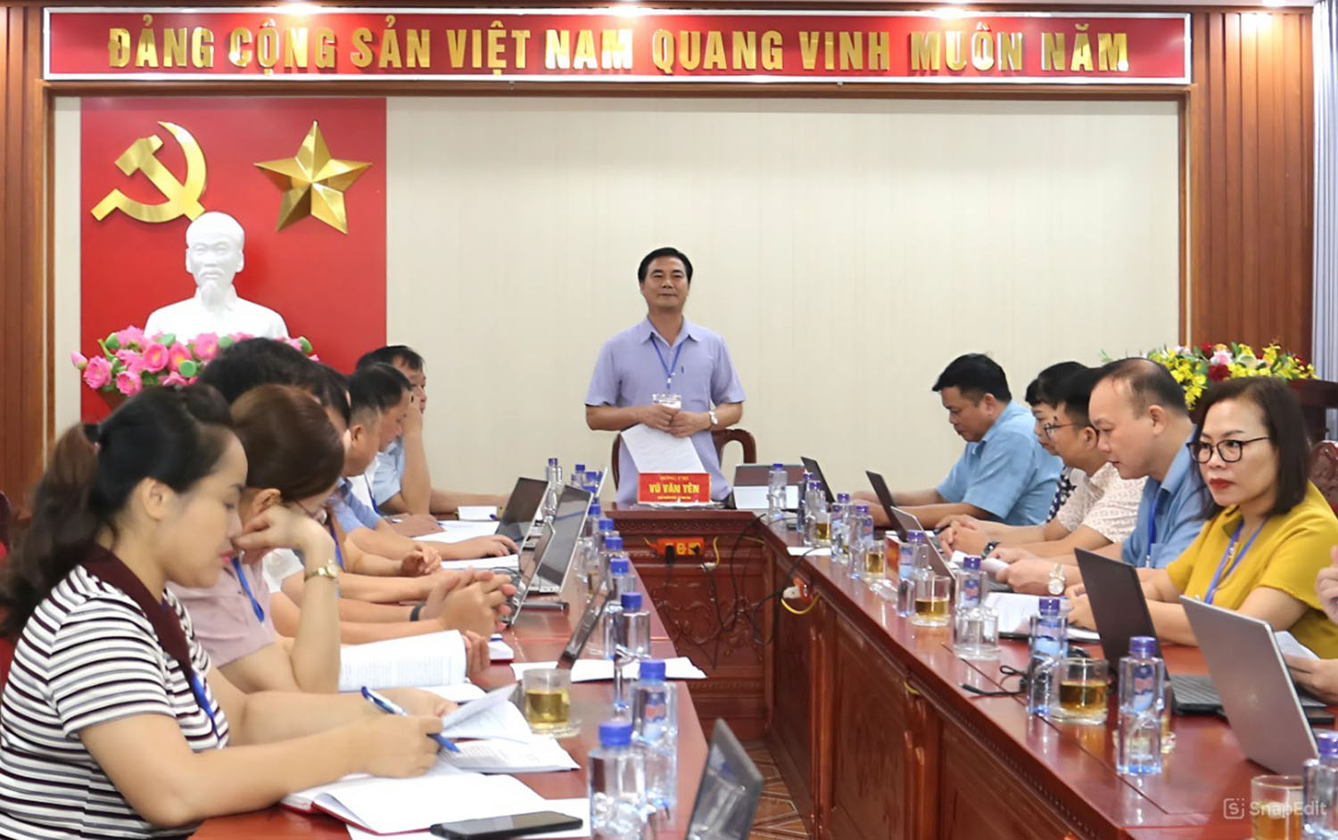 Anh-tin-bai