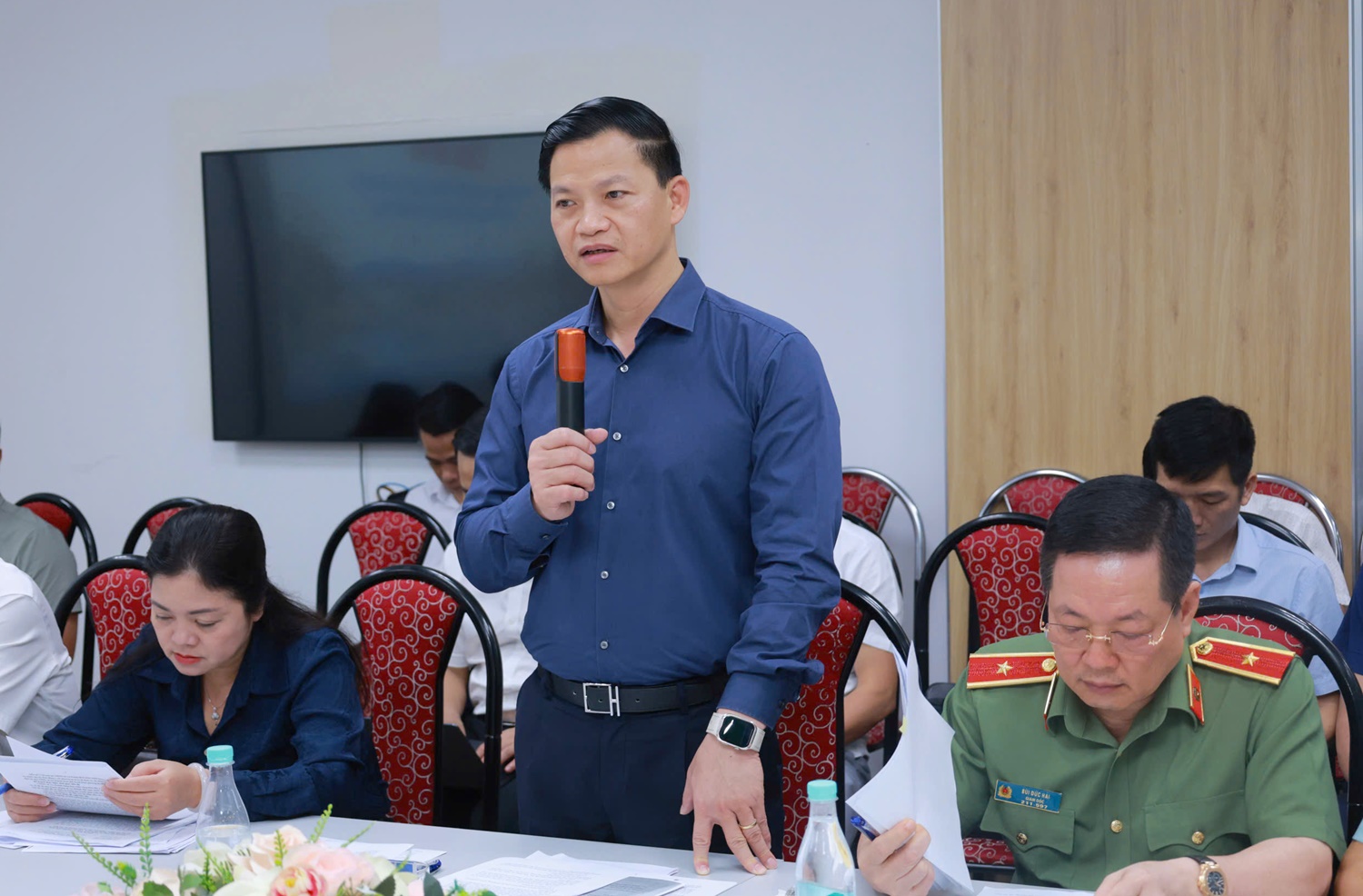 Anh-tin-bai