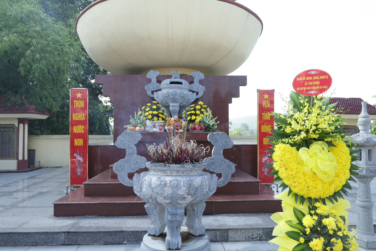 Anh-tin-bai