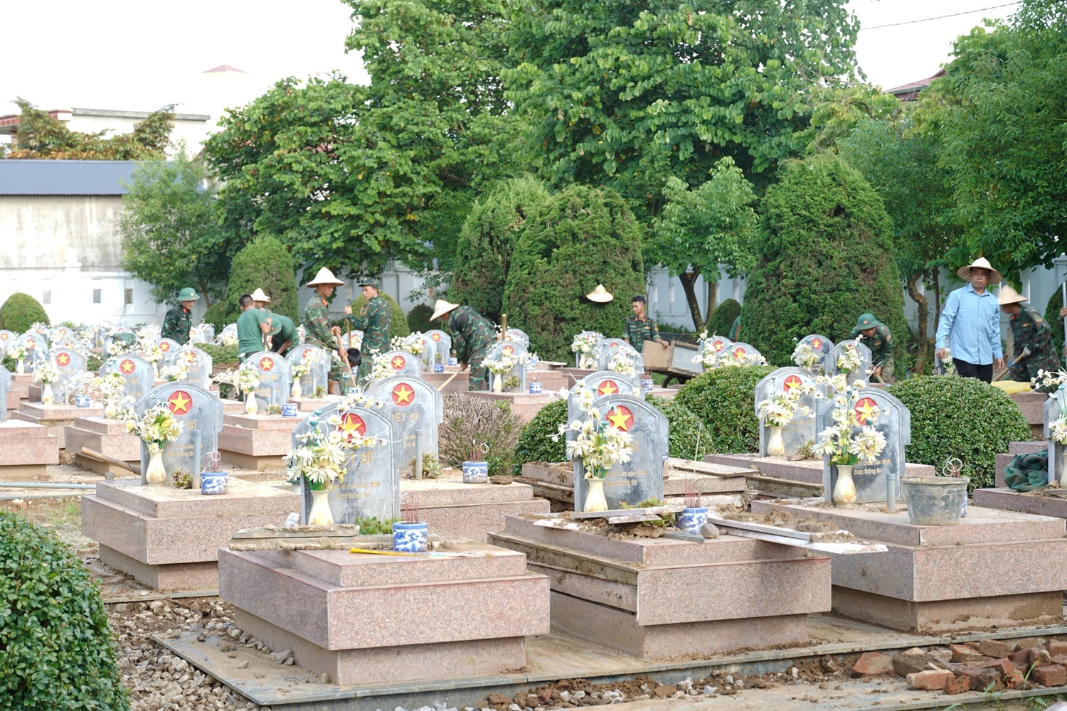 Anh-tin-bai