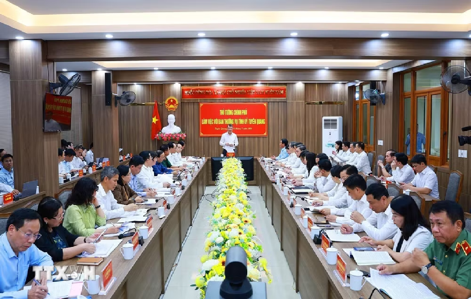 Anh-tin-bai