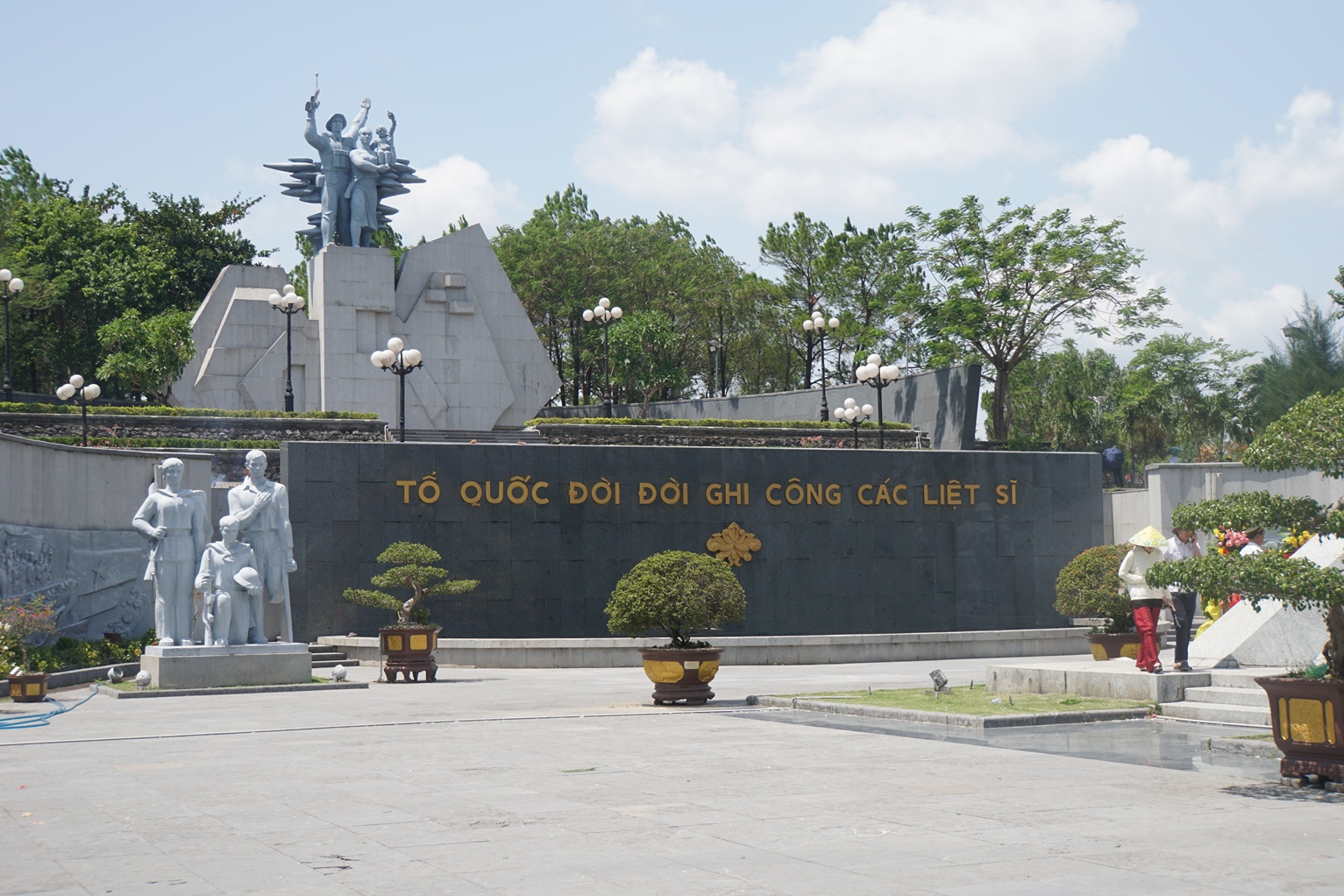 Anh-tin-bai