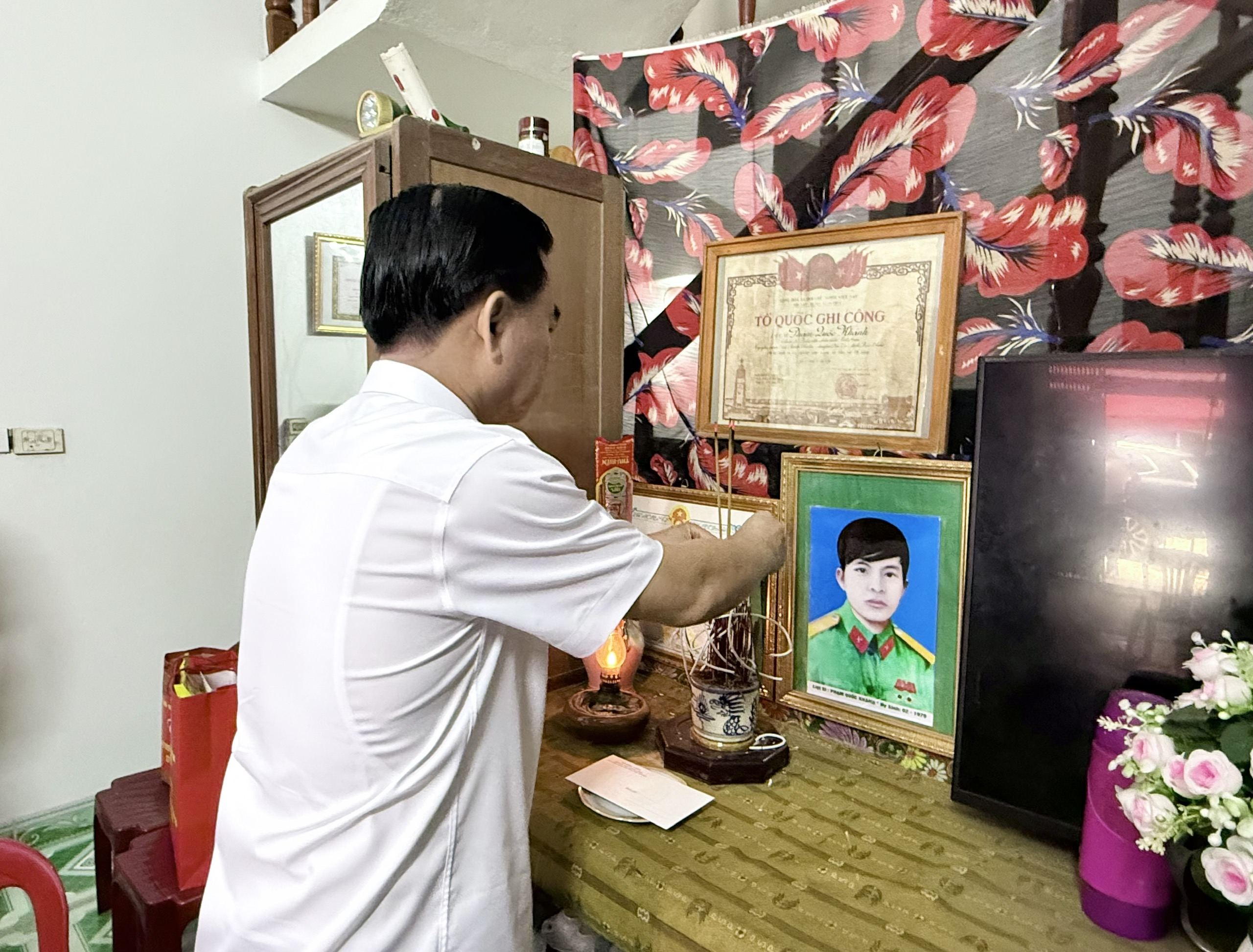 Anh-tin-bai