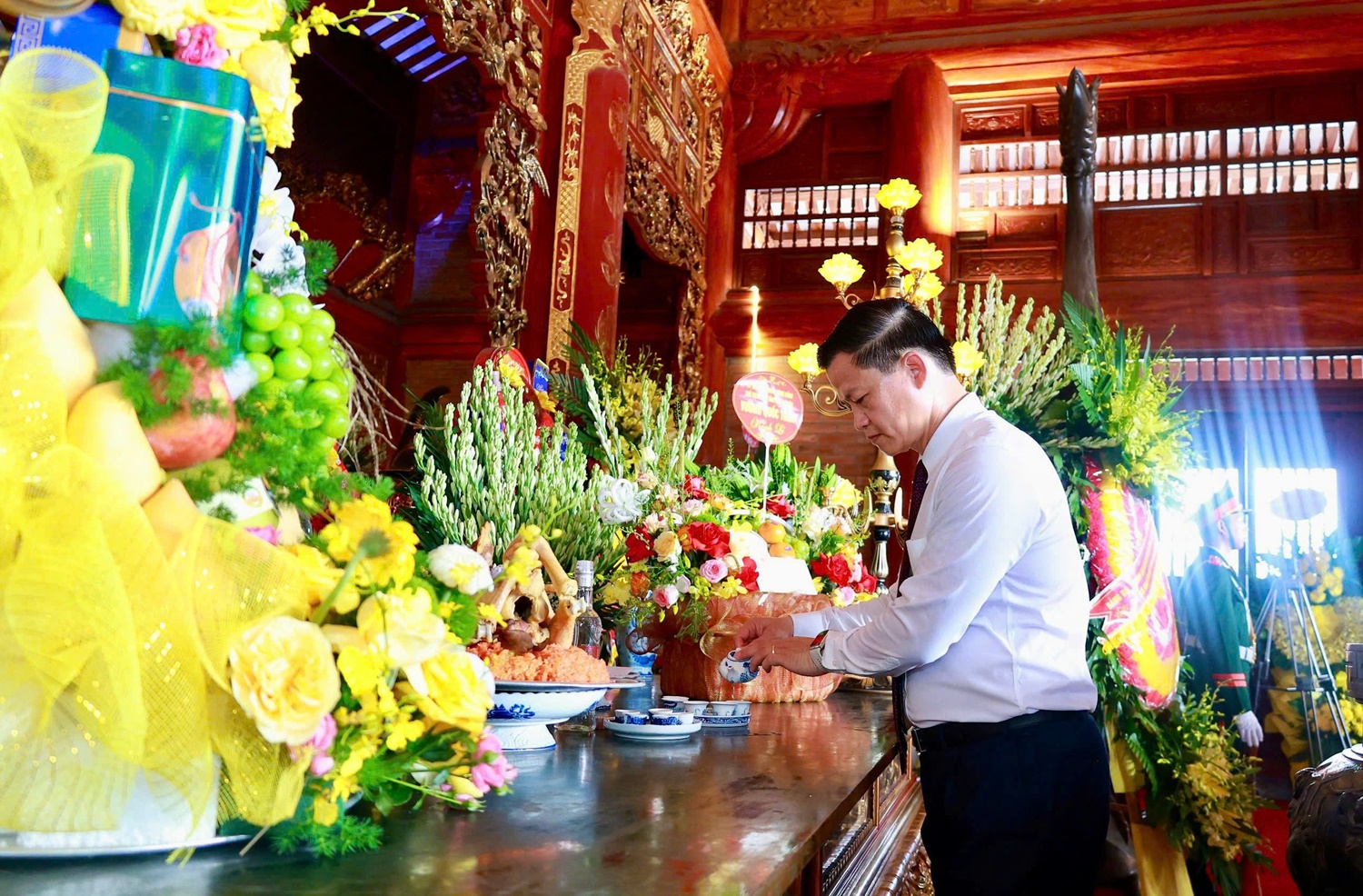 Anh-tin-bai