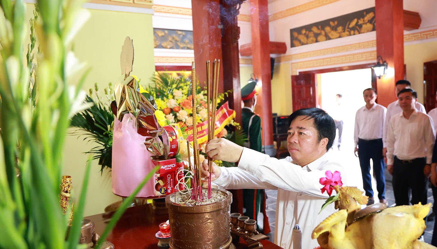 Anh-tin-bai