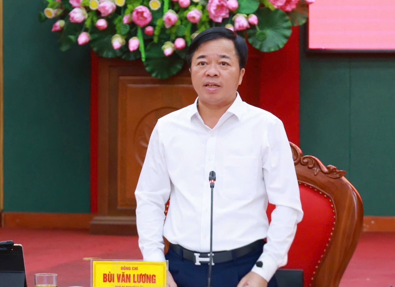 Anh-tin-bai