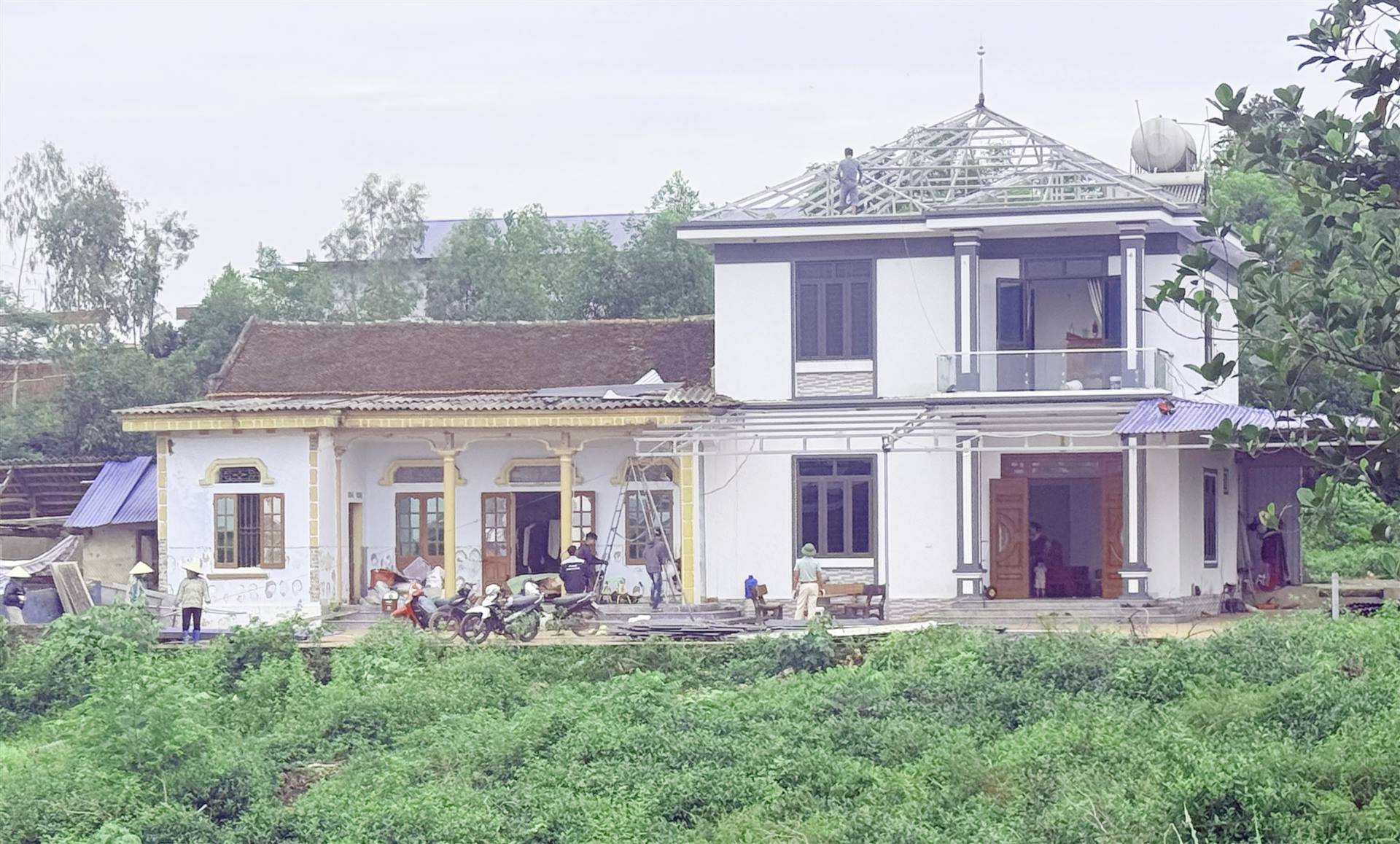 Anh-tin-bai
