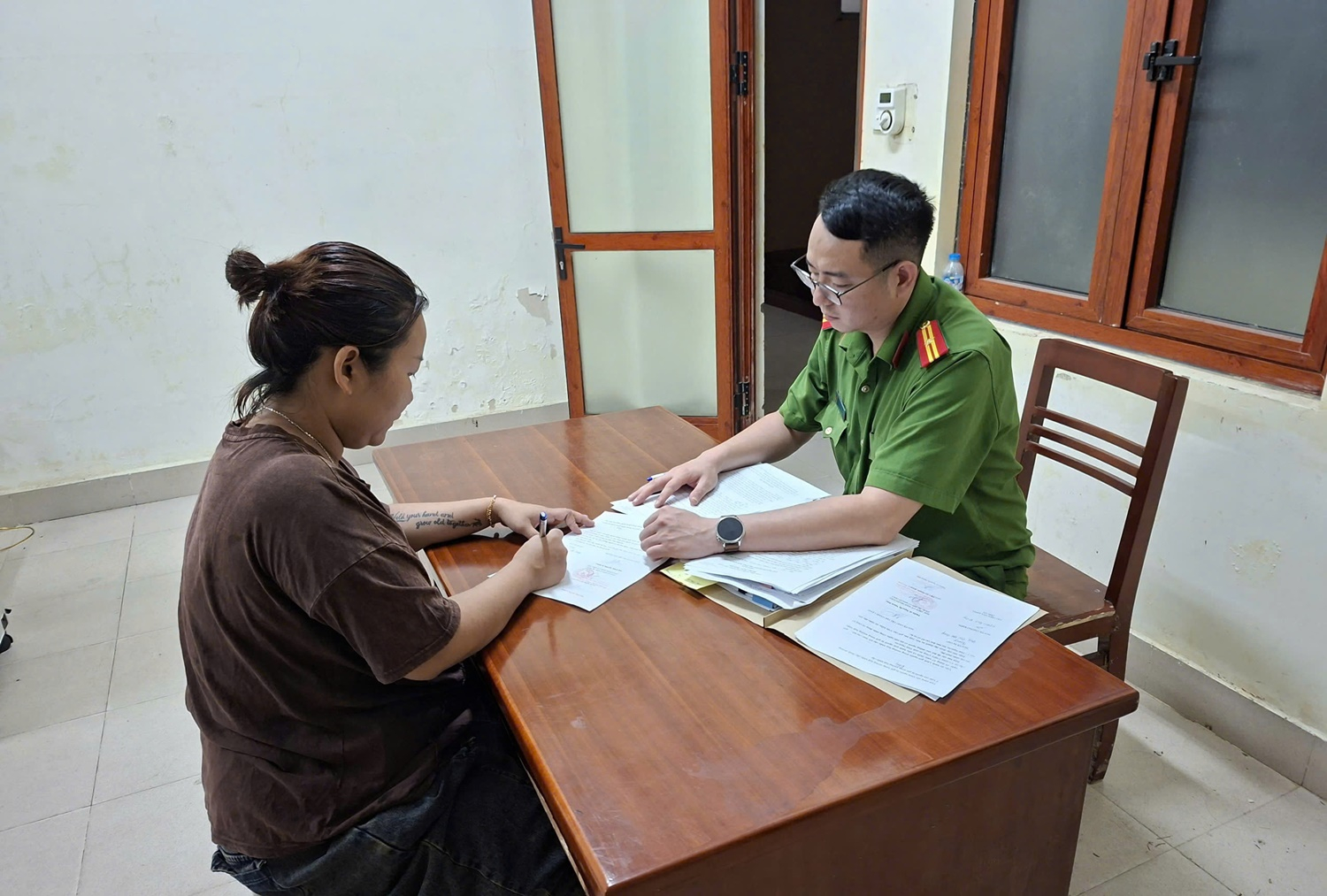 Anh-tin-bai