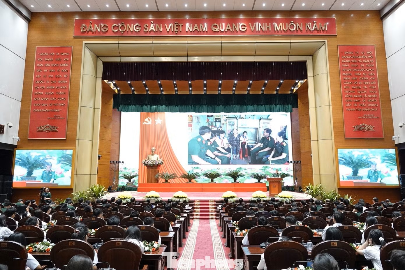 Anh-tin-bai