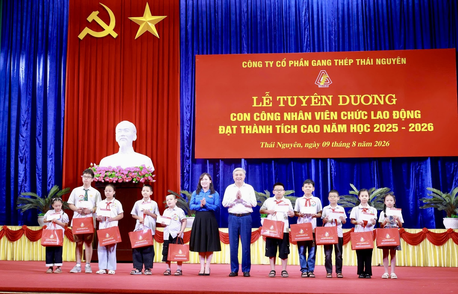Anh-tin-bai