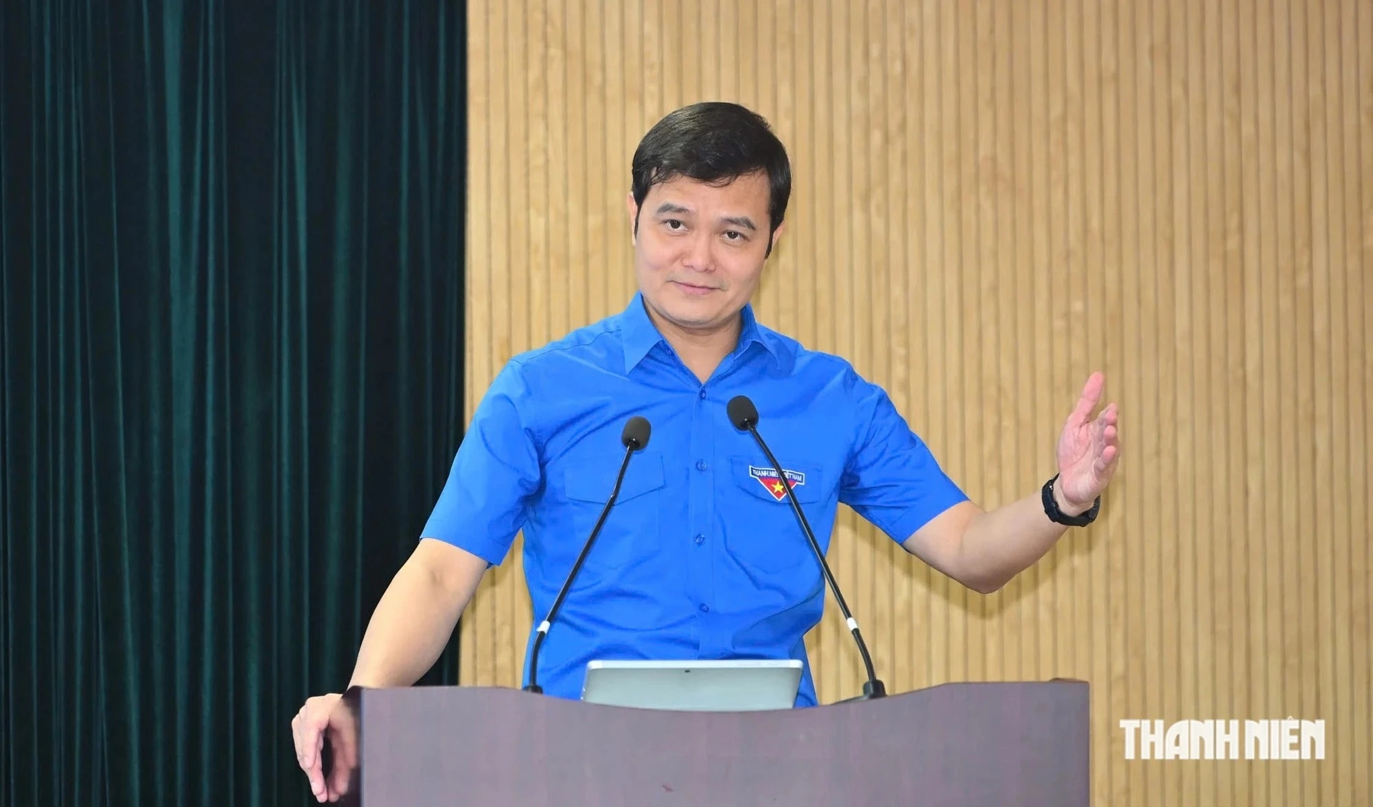 Anh-tin-bai